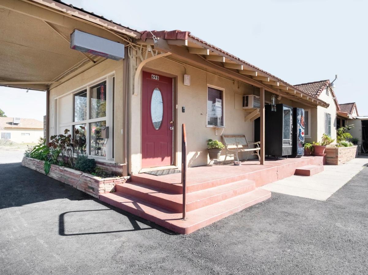 Oyo Hotel Coalinga Hwy 33 East Buitenkant foto